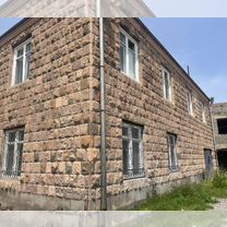 Дом 500 м² на участке 17000 м² (Армения), Варденис