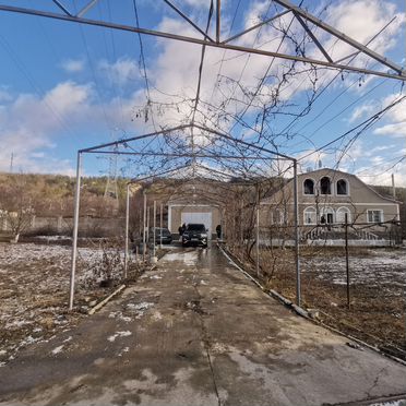 Дом 400 м² на участке 22 сот.
