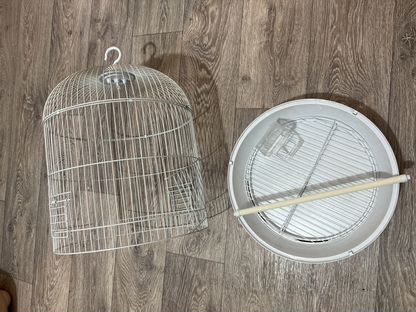 Продаю белую круглую клетку для птиц, Бодайбо