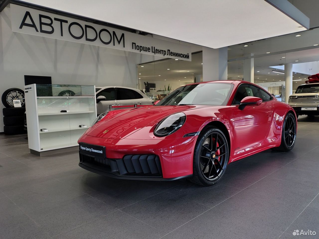 Porsche 911 Carrera 4 GTS 3.6 AMT, 2026