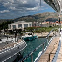 Моторная яхта Princess Yachts Y72, Сплит
