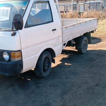 Бортовой Nissan Vanette, 1990