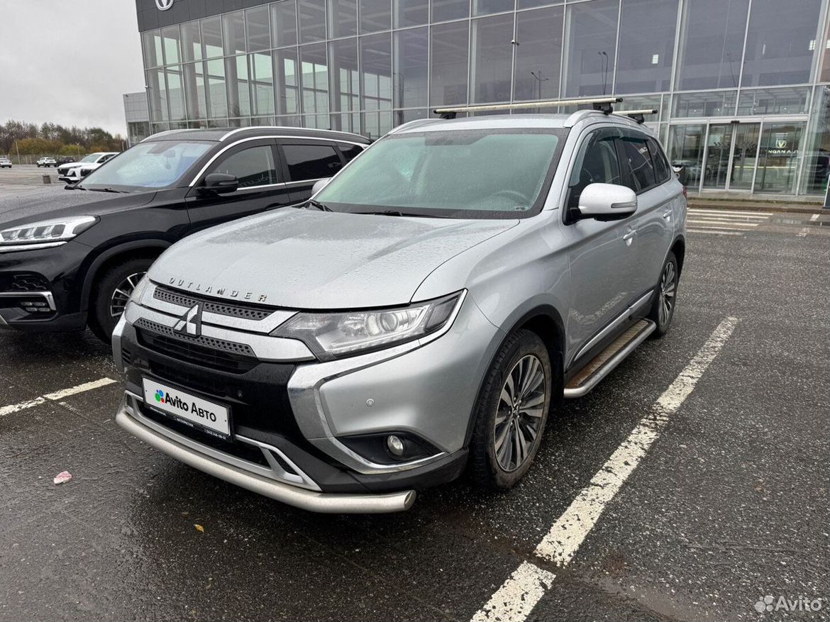 Mitsubishi Outlander 2.0 CVT, 2020, 115 599 км