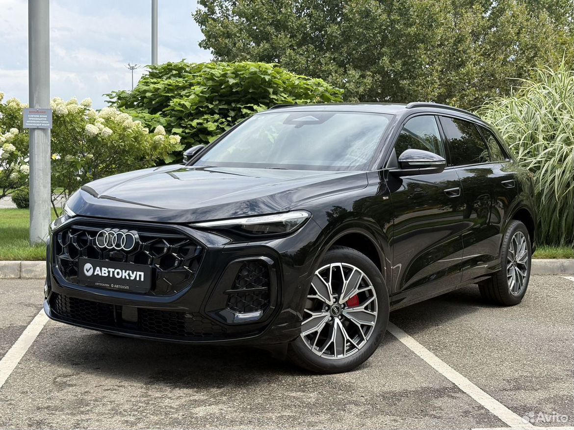 Audi Q5L 2.0 AMT, 2026, 10 км
