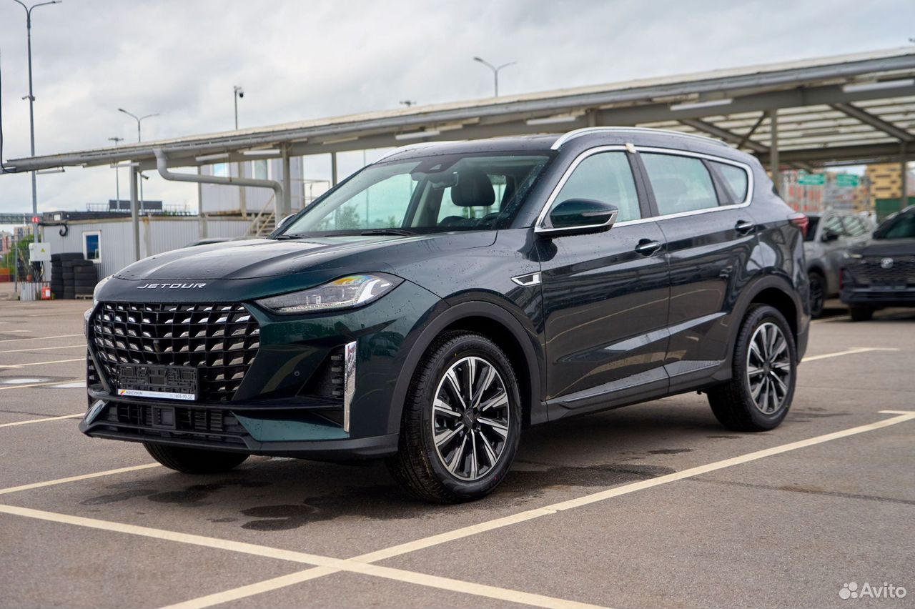 Jetour X70 Plus 1.6 AMT, 2026