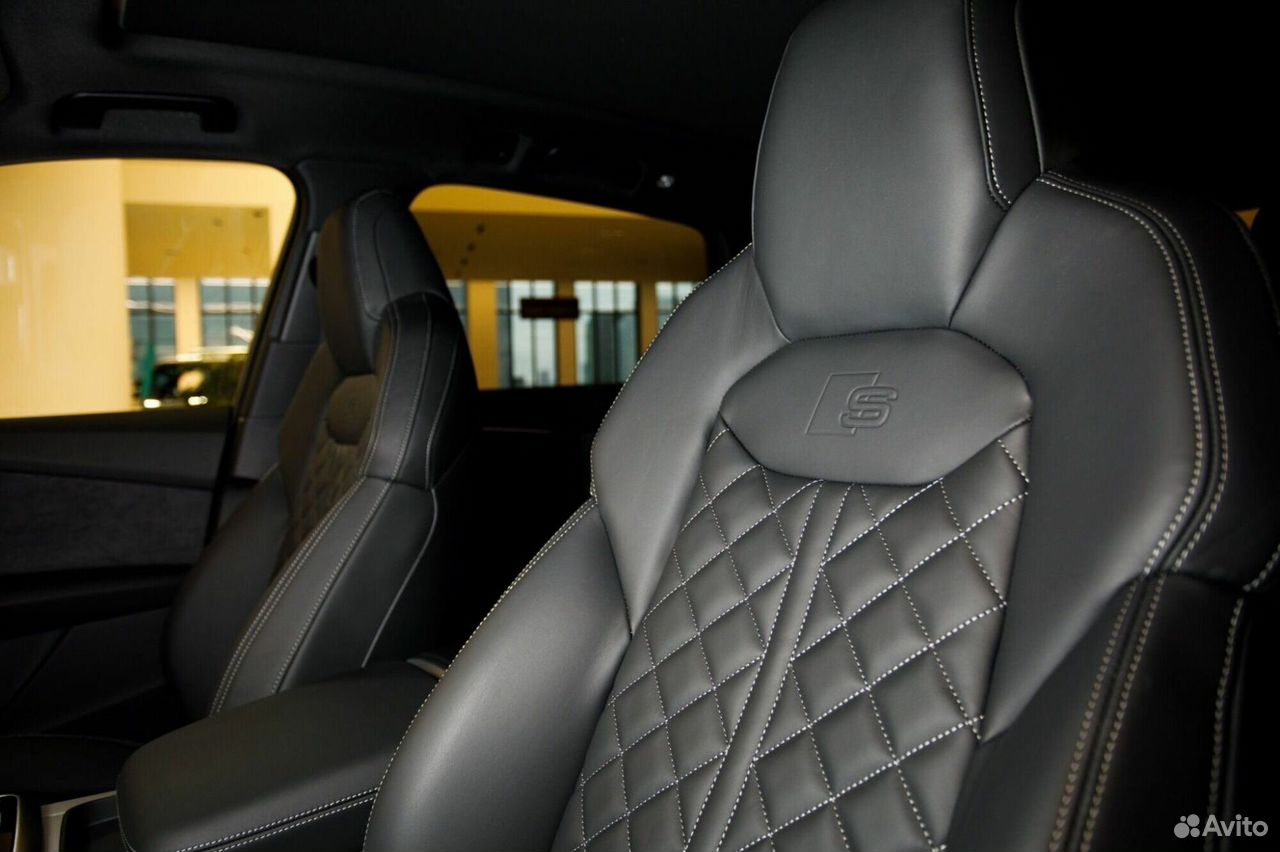 Audi Q7 3.0 AT, 2026