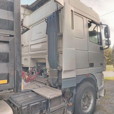 Седельный тягач DAF XF, 2011