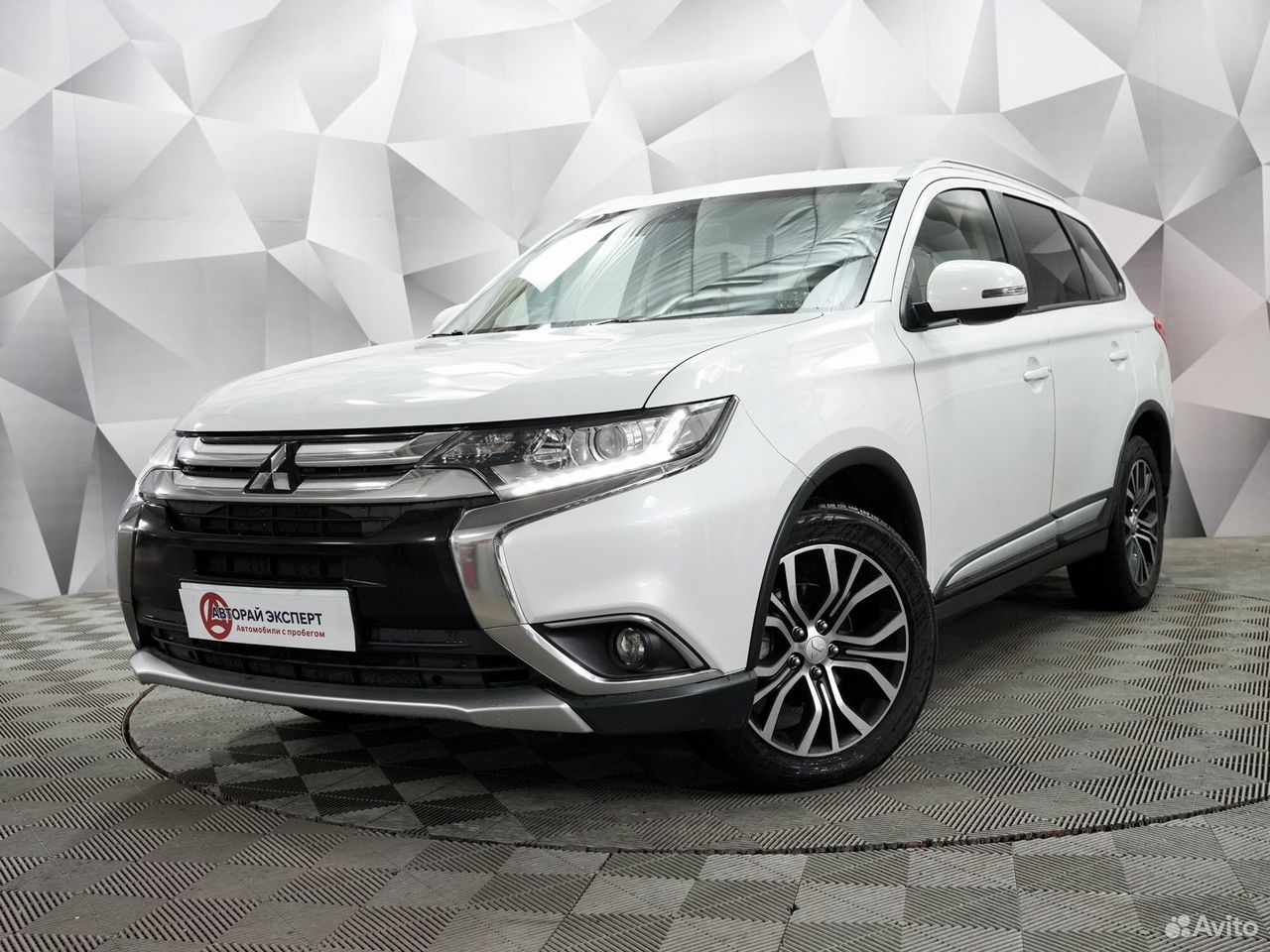 Mitsubishi Outlander 2.0 CVT, 2016, 225 300 км